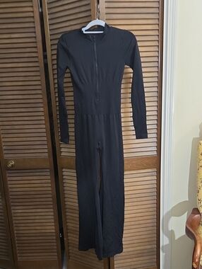 Source Unknown Black Long-Sleeve Full-Length Jumpsuit Wide Flared Legs
